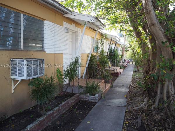 East Little Havana, 734 SW 9th St, Miami, Florida 33130, image 3