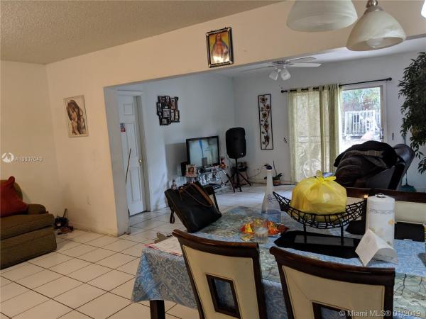 Oak Park Estates, 20028 SW 124th Pl, South Miami Heights, Florida 33177, image 2