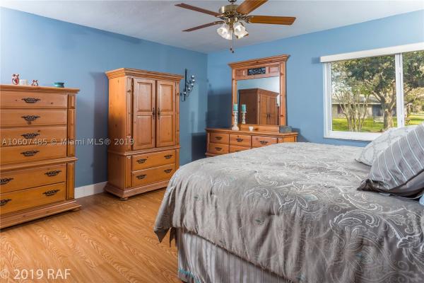 3913 Lymestone Dr, Cooper City, Florida 33026, image 2