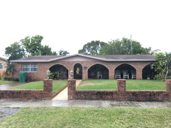 Carol City Gardens, 3961 NW 191st St, Miami Gardens, Florida 33055, image 2