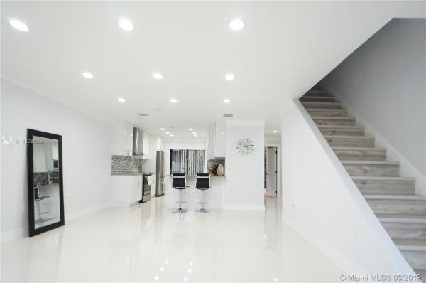 Snug Harbor, 980 NW N River Dr #36, Miami, Florida 33136, image 2