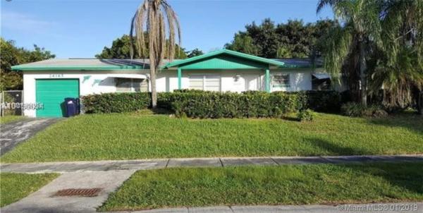 Meadow Wood Manor, 26165 SW 123rd Ct, Kendall, Florida 33032, image 2