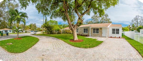 Green Oaks, 1448 NE 133rd Rd, North Miami, Florida 33161, image 2
