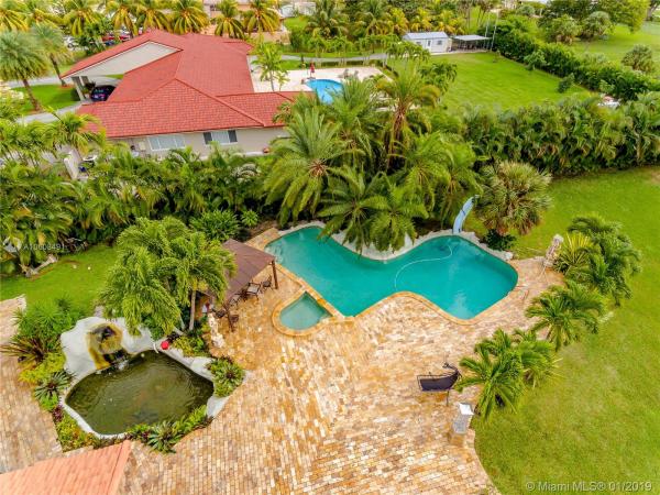 Hialeah Gardens No HOA, 10000 NW 135th St, Hialeah Gardens, Florida 33018, image 2