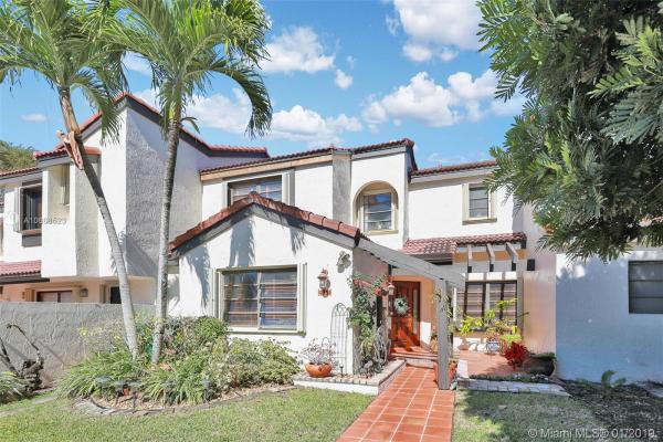 Kenland Court, 12363 SW 94th Ln, The Crossings, Florida 33186, image 2