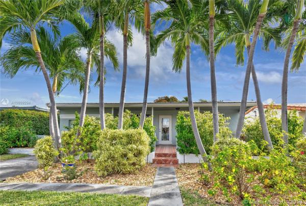 Altos Del Mar, 9033 Garland Ave, Surfside, Florida 33154, image 2
