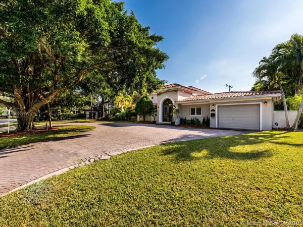 Waterway View, 620 Blue Rd, Coral Gables, Florida 33146, image 2