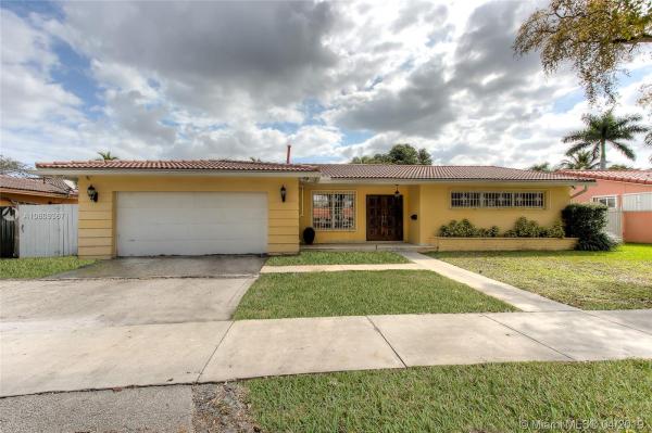 Miami Lakes Residential, 14531 Cedar Ct, Miami Lakes, Florida 33014, image 2