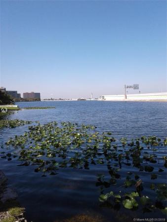 Vista Al Lago, 4677 NW 9th St #102, Miami, Florida 33126, image 2