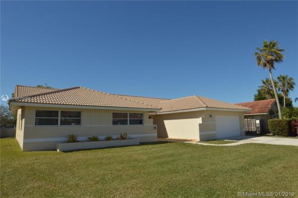 Waverly Hundred, 6321 W Sedgewyck Cir W, Davie, Florida 33331, image 2