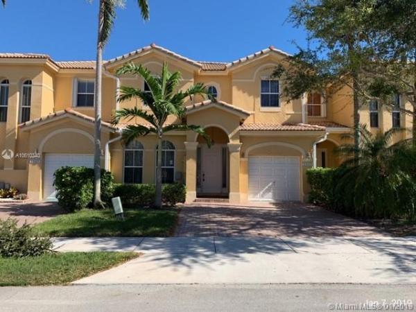 Kendall Breeze West, The Hammocks, Florida 33186, image 2