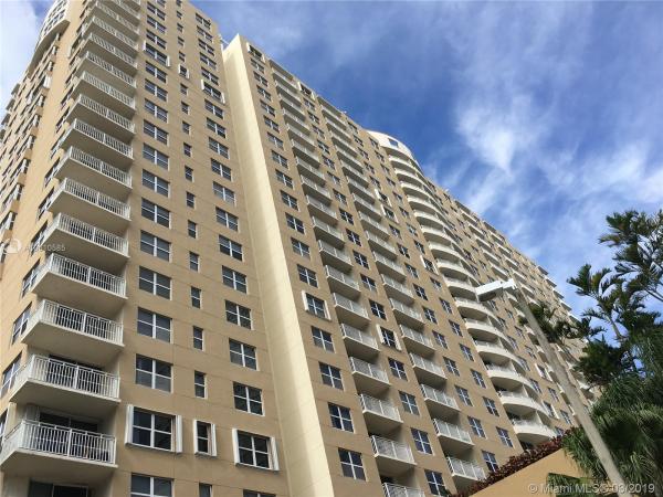 Isola, Miami, Florida 33131, image 2
