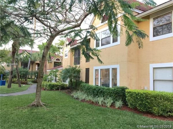 Biscayne Beach Club, 10500 SW 155th Ct #1018, The Hammocks, Florida 33196, image 2