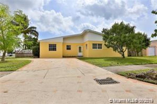 Scott Lake Manor, 17835 NW 8th Pl, Miami Gardens, Florida 33169, image 2