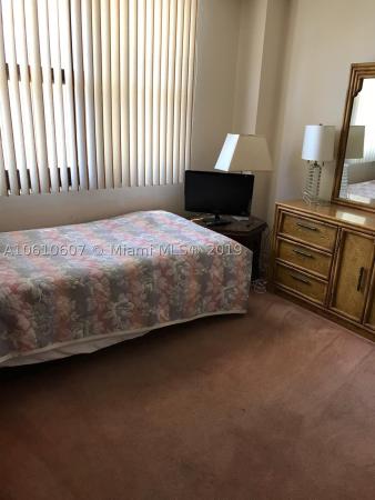 Vendome Place, 4301 Collins Ave #206, Miami Beach, Florida 33140, image 3