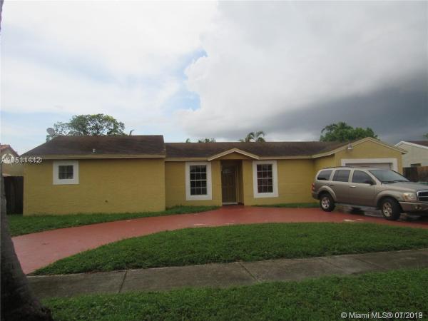 Country Lake Manors, 20021 NW 58th Ave, Country Club, Florida 33015, image 2