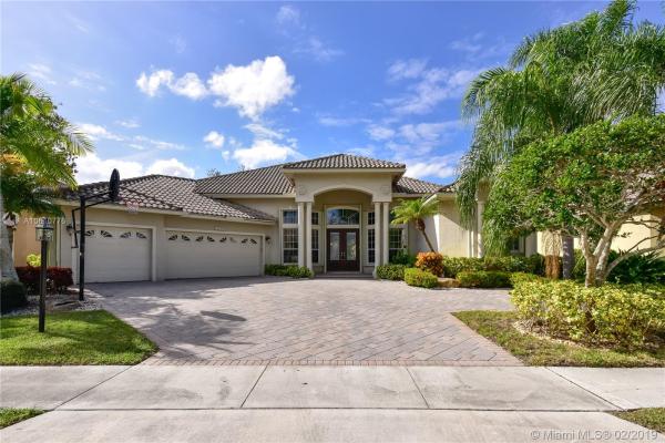 Crystal Pointe, 21681 Fall River Dr, Boca Raton, Florida 33428, image 2