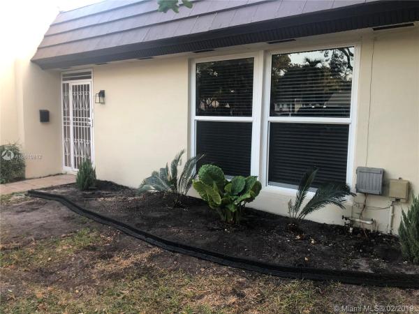 Lake Hilda, 6732 Crooked Palm Ter, Miami Lakes, Florida 33014, image 2
