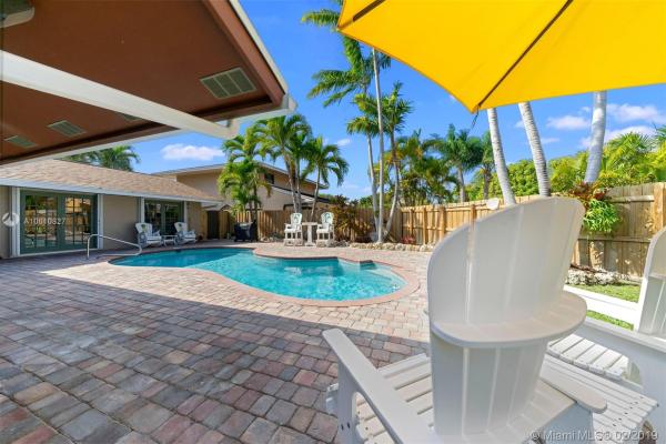 Deerwood, 12861 SW 149th St, Three Lakes, Florida 33186, image 2