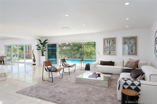Kendall Gardens, 10561 SW 71st Ave, Pinecrest, Florida 33156, image 2