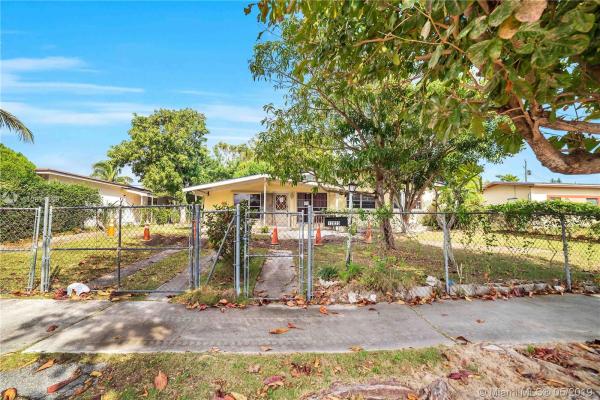 New South Miami Heights, 12025 SW 187th Ter, South Miami Heights, Florida 33177, image 2