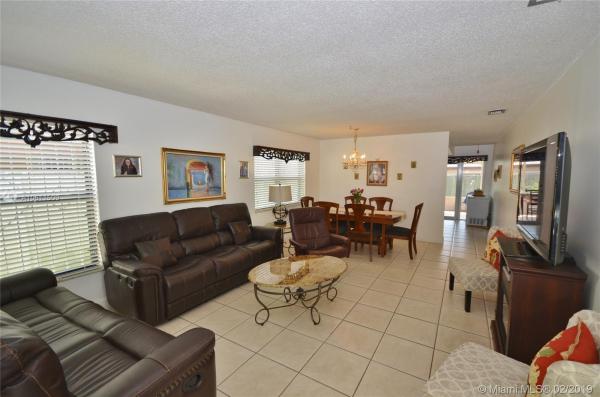 Tamiami No HOA, 12210 SW 10th St #1, Tamiami, Florida 33184, image 2