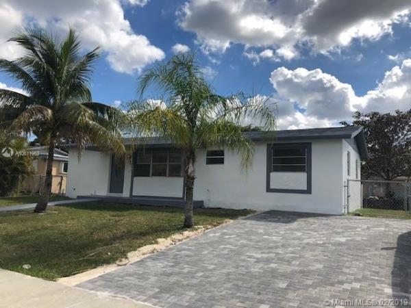 Gem Homes, 14420 SW 297th St, Leisure City, Florida 33033, image 2