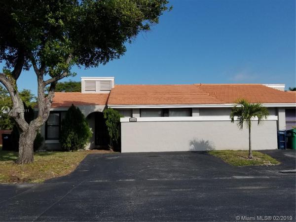 Deerwood Townhomes, 12757 SW 150th Ter #-, Three Lakes, Florida 33186, image 2