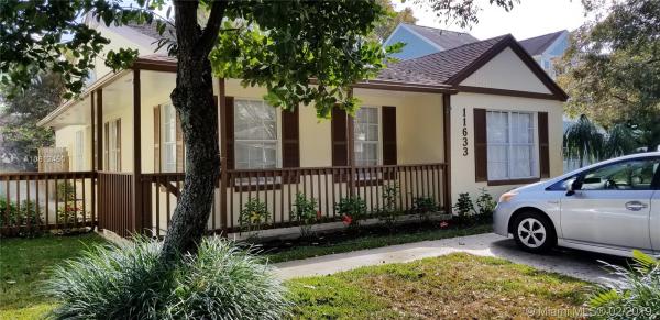 Towngate South, 11633 SW 117th Ct, Kendall, Florida 33186, image 2