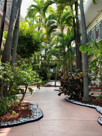 Creek Club, 8040 Tatum Waterway Dr #1, Miami Beach, Florida 33141, image 2