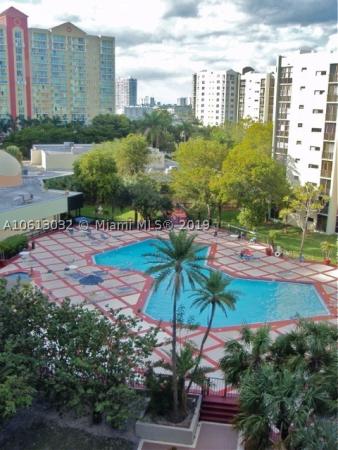 Plaza Of The Americas, 16919 N Bay Rd #707, Sunny Isles Beach, Florida 33160, image 1
