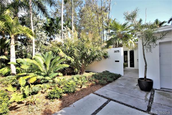 Sunset Lake, 3075 N Bay Rd, Miami Beach, Florida 33140, image 2