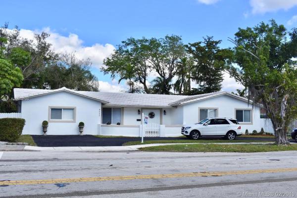 Jewel Estates, 8645 SW 48th St, Olympia Heights, Florida 33155, image 2
