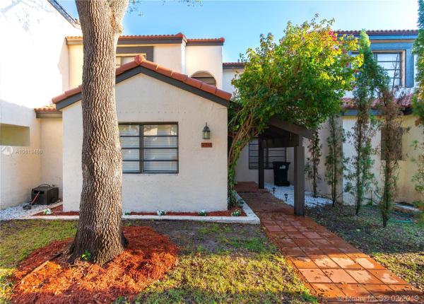 Kenland Court, 12348 SW 94th Ln #12348, The Crossings, Florida 33186, image 2