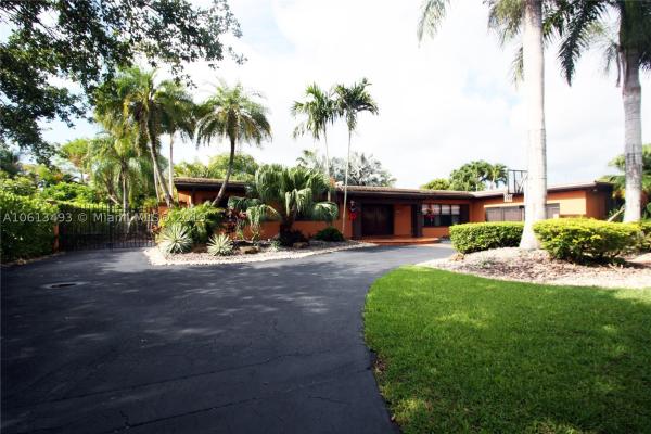 Village Grove, 7800 SW 134th Ter, Pinecrest, Florida 33156, image 2
