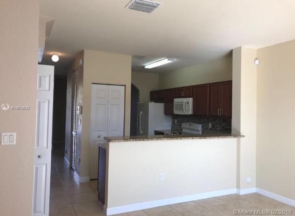 The Shores At Isles Of Bayshore, 9105 SW 227th St #9, Cutler Bay, Florida 33190, image 2