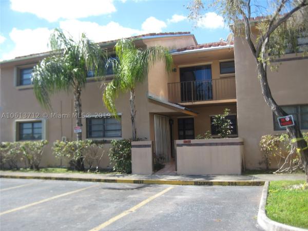 Kendall Lakes East Lakeview Townhouses, 13424 SW 62nd St #P105, Kendale Lakes, Florida 33183, image 1