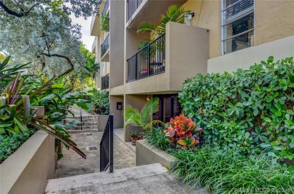 Ionian Plaza, 110 Salamanca Ave #407, Coral Gables, Florida 33134, image 2