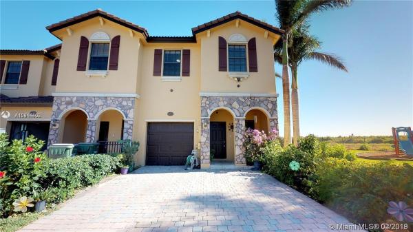 Umbria At The Vineyards, 3785 NE 4th St #3785, Homestead, Florida 33033, image 2