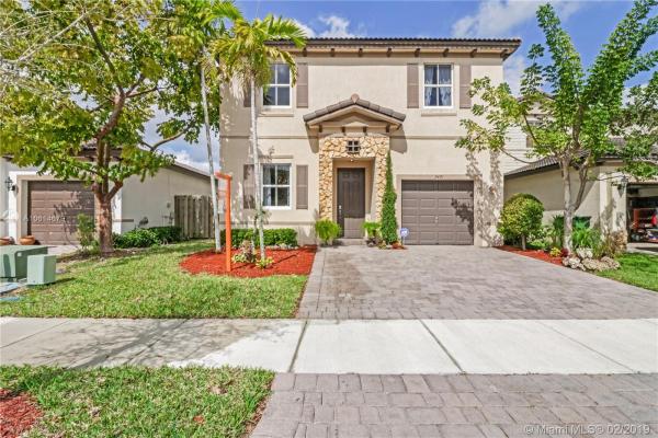 Atlantis At Oasis, 2481 NE 4th St, Homestead, Florida 33033, image 2
