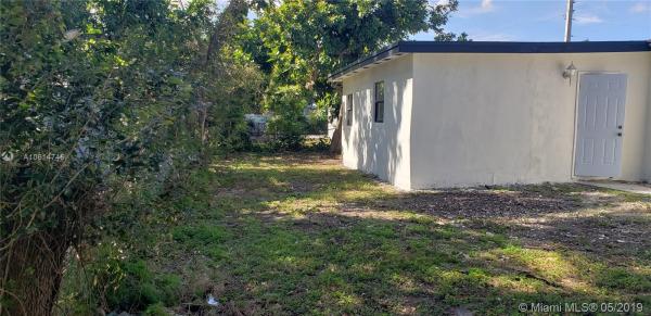 Scott Lake Manor, Miami Gardens, Florida 33169, image 2