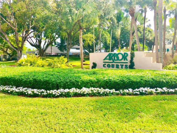 Arbor Courts, 14357 SW 97th Ln, The Hammocks, Florida 33186, image 2