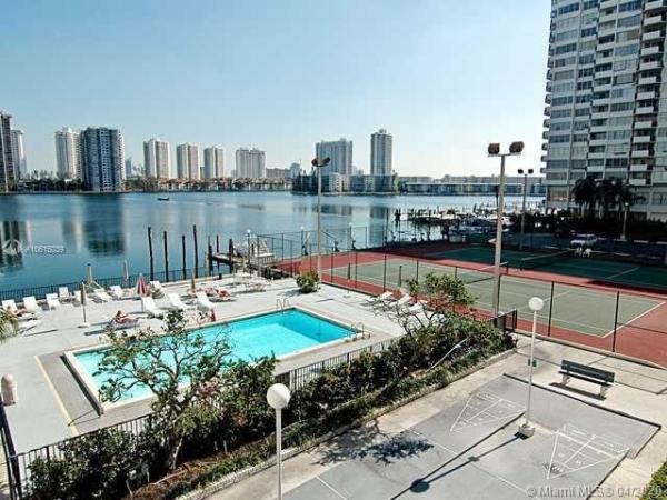 Commodore Plaza Tower, 2750 NE 183rd St #2104, Aventura, Florida 33160, image 2