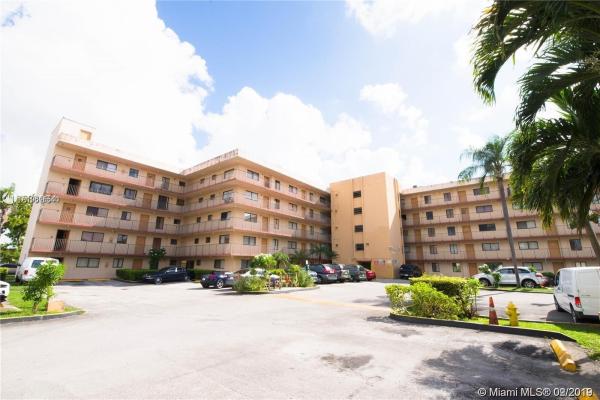 Vista Del Lago, 9917 W Okeechobee Rd #3-104, Hialeah Gardens, Florida 33016, image 2
