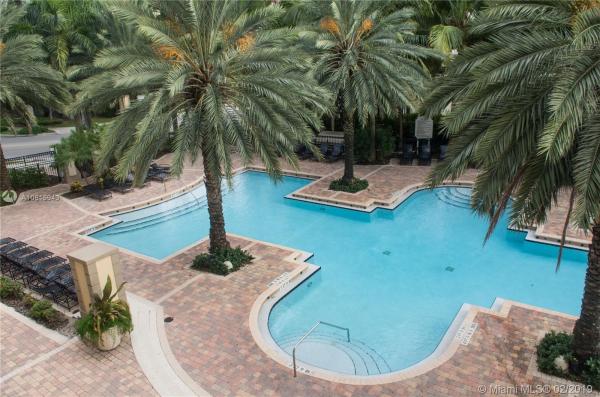 Porto Bellagio, 17100 N Bay Rd #1514, Sunny Isles Beach, Florida 33160, image 2