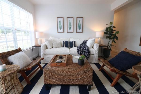 Highview Gardens, 840 NW 142nd St, Golden Glades, Florida 33168, image 2