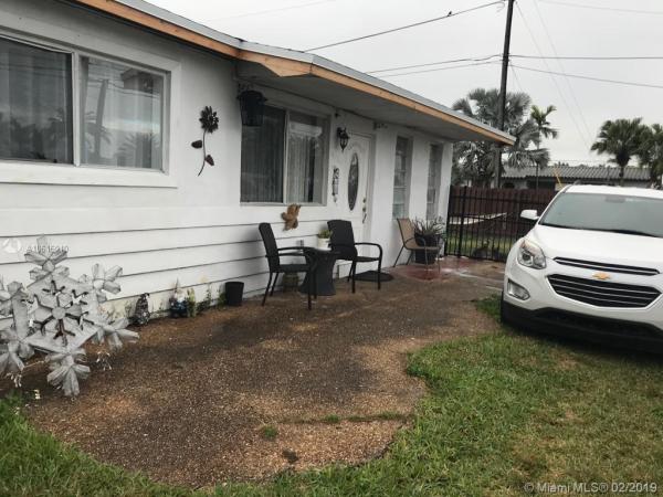 Coravo, 10450 SW 27th St, University Park, Florida 33165, image 2