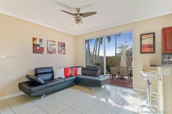 Grand Lakes, 14974 SW 23rd Way, University Park, Florida 33185, image 2