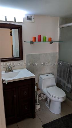 Plaza Of The Americas, 16919 N Bay Rd #310, Sunny Isles Beach, Florida 33160, image 2