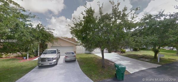 Waterside Townhomes, 28336 SW 141st Pl, Leisure City, Florida 33033, image 2